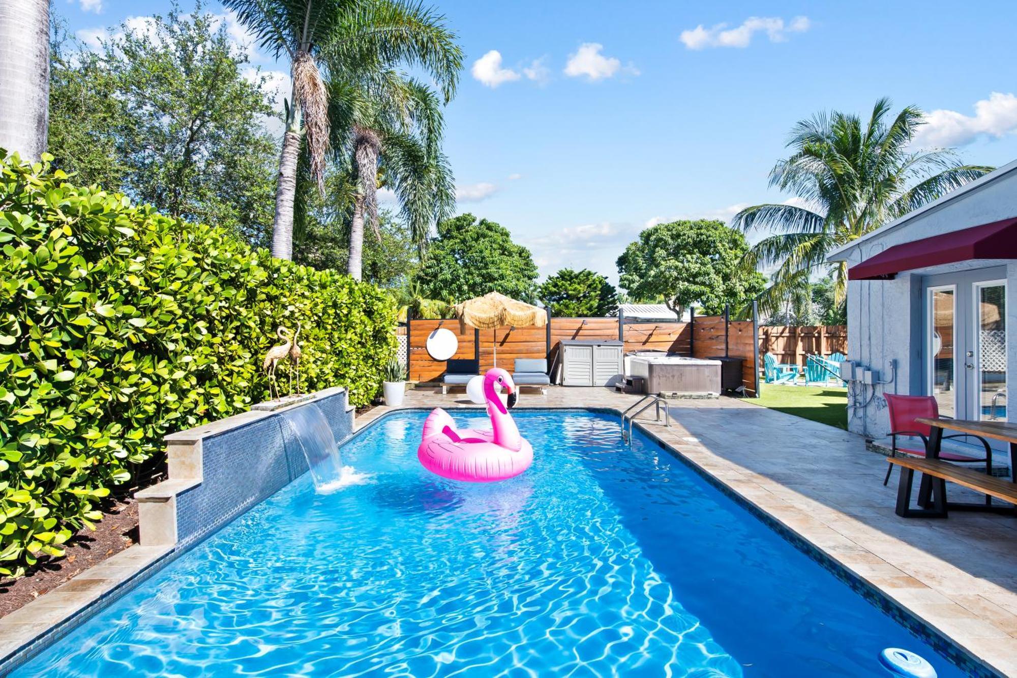 Palms Retreat! Giant Heated Pool-Hottub-Firepit-5Min2Beach-Pets-Ev Chgr Fort Lauderdale Exterior foto